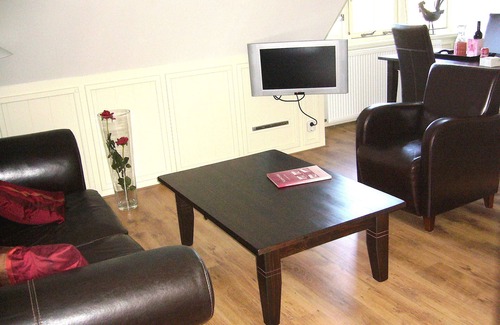 Wieringerwaard Apartment | Studio Rose in Apartment Farm Nieuwesluis