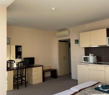Golden Sands Apartment | Studio Sea View - Golden Sands