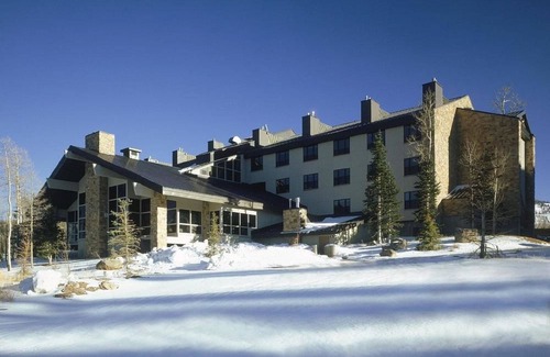 Brian Head Apartment | STUDIO SLEEPS 4 - CEDAR BREAKS LODGE-BRIAN HEAD- NEAR THUNDER MNTN MOTORSPORTS