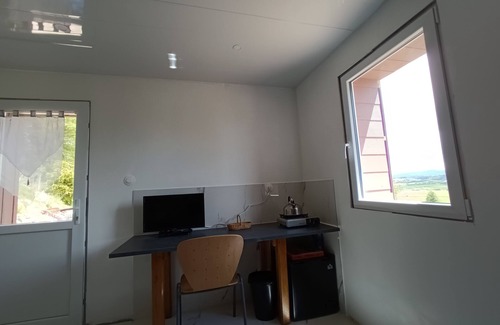 L'Hopital-du-Grosbois Apartment | Studio Soleil Levant au Domaine de Tara. Animaux Acceptés