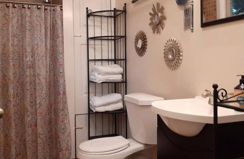St. Edwards Apartment | Studio SoConn