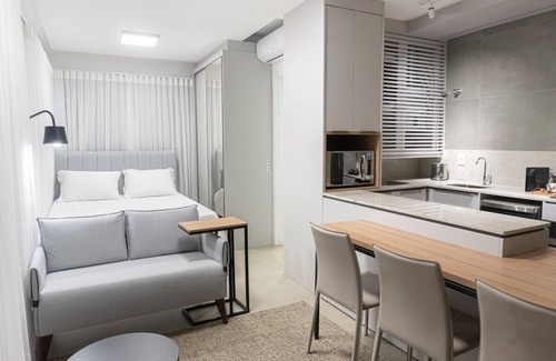 Agronomica House | Studio sofisticado próx. ao shopping | Centro