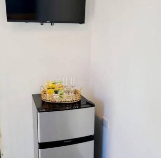 Hastings Apartment | Studio Soliá-Slice Of Paradise