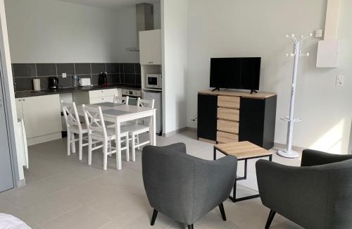 Soligny-les-Etangs Apartment | Studio Soligny