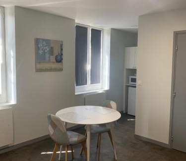 Soligny-les-Etangs Apartment | Studio Soligny