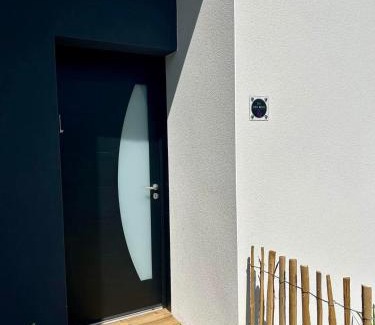 Saint-Evarzec Apartment | Studio & Spa La Discrète