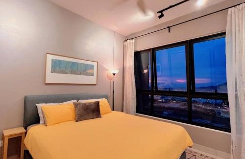 Sungai Buloh Apartment | Studio Staycation D'Sara @ Linked MRT, Near Thomson Hospital & Sungai Buloh Hospital