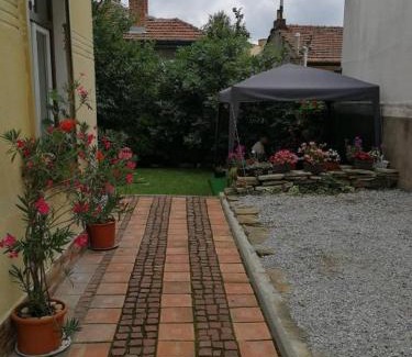 Veliko Tarnovo Center Apartment | Studio Stonel