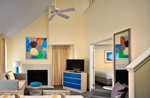 Somers Point House | Studio Suite, 1 King Bed - Mobility Roll in Shower
