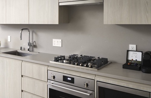 Steveston Apartment | Studio Suite in Charming Steveston Village