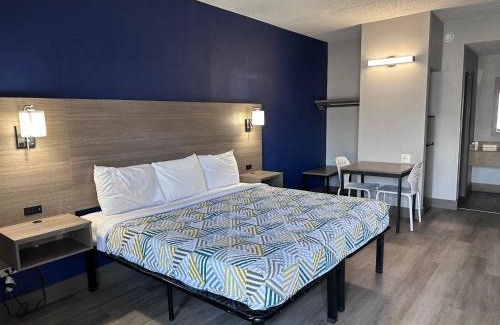 Twin Brook Hotel | Studio Suites Extended Stay Chattanooga