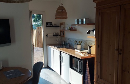 Velaux Apartment | Studio surrounded by olive trees