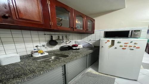 Salinopolis Apartment | STUDIO TÉRREO - Tranquilidade na cidade | Wi-fi | Poucos metros da Igreja Matriz.