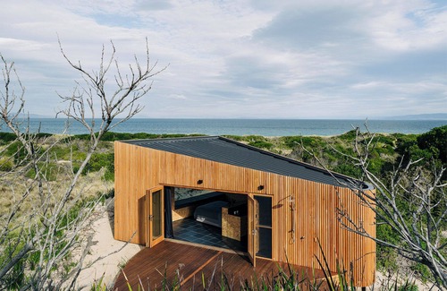 Dolphin Sands Apartment | Studio Tasmania - Secluded Luxury Sanctuary