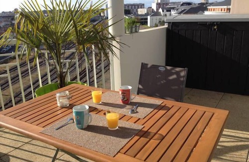 Les Sables d'Olonne Apartment | Studio terrace in secure residence