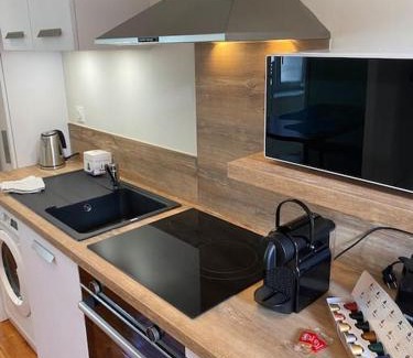 Bourbon-Lancy Apartment | Studio terrasse avec entrée spa incl -proximité Le PAL