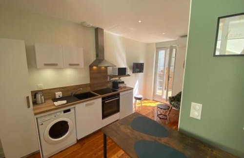 Bourbon-Lancy Apartment | Studio terrasse avec entrée spa incl -proximité Le PAL