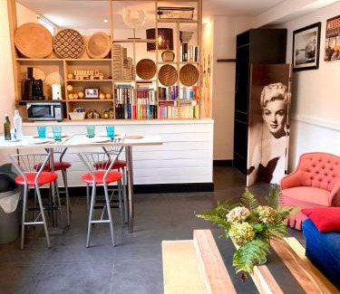 Overijse Apartment | Studio - Tour d'HÉLOÏSE - 10' de Bruxelles
