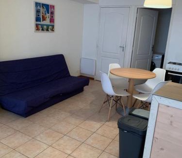 Saints-en-Puisaye Apartment | Studio tout équipé 2 à 4 personnes
