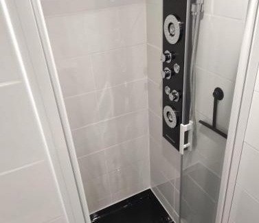 Sin-le-Noble Apartment | Studio tout confort avec cuisine & wifi smart tv, 5 min de Douai