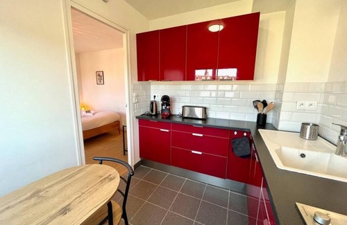 Saint-Ouen Apartment | Studio Tout Confort Giena-sils