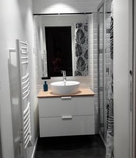 Rosny-sous-Bois Apartment | Studio Trocadero 2p coté jardin