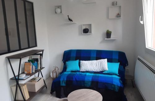 Rosny-sous-Bois Apartment | Studio Trocadero 2p coté jardin