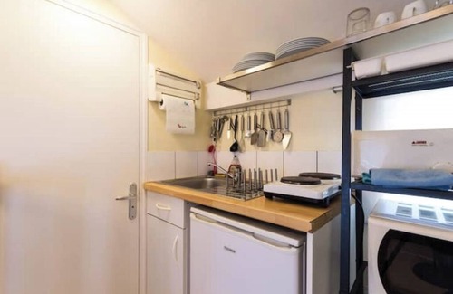 Secteur 2 Apartment | Studio under the roof USU31