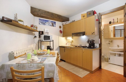 La Salle Apartment | Studio 'Vacanze A La Salle' with Shared Garden and Wi-Fi