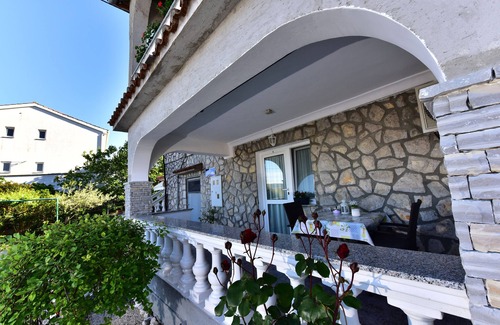 Salatic Apartment | Studio Valentina for 2 persons, quiet location, WiFi, barbecue