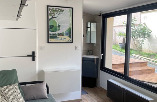 Quartier de France Apartment | Studio Vichy