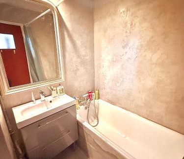 Carnon-Plage Apartment | Studio vu mer 70 m de plage