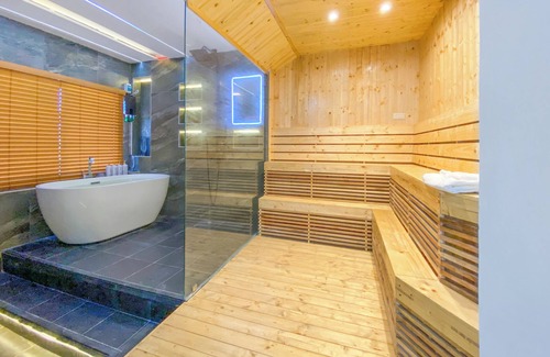 Basak Apartment | Studio w/Bathtub & Sauna Bench 2hrs