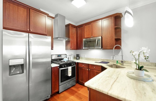 North Philadelphia East Apartment | Studio w/Pool & Scenic Rooftop