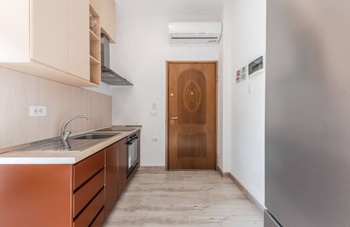 Qerek Apartment | Studio with Amazing Balcony - Kamelia