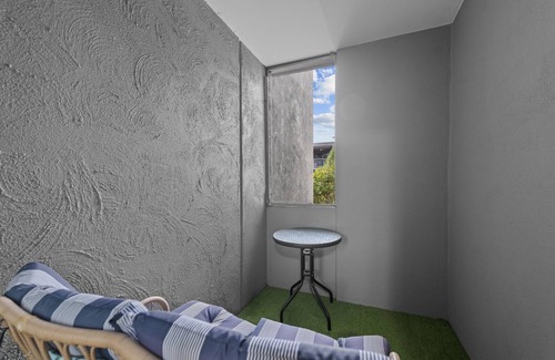 Bowen Hills Apartment | Studio with Balcony Access in Central Bowen Hills