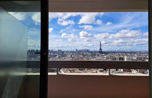 Necker Apartment | Studio with balcony and stunning views of the Eiffel Tower