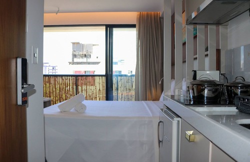 Jardim Oceania Apartment | Studio with Balcony bed Queen