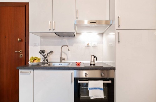 Santo Stefano Apartment | Studio with balcony near Giardini Margherita