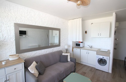 Le Grand Large Apartment | Studio with sea view