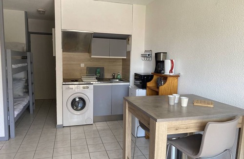 Le Port Apartment | Studio with Terrace and Parking in Canet-en-Roussillon