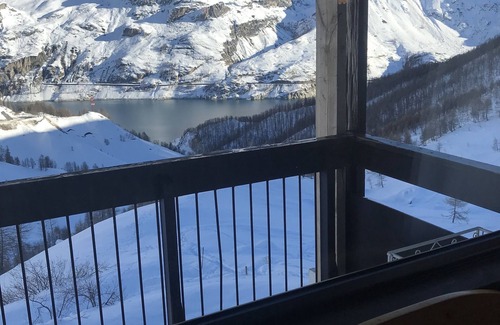Le Lavachet Apartment | Studio with great views and location, close to the slopes, shops, restaurants.