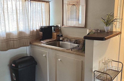Turners Apartment | Studio with incredible view minutes from the mall!