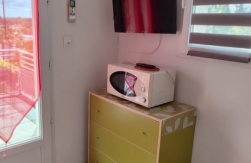Beziers Apartment | Studio with large 9m² terrace, exceptional view, 5 min from Fonséranes locks