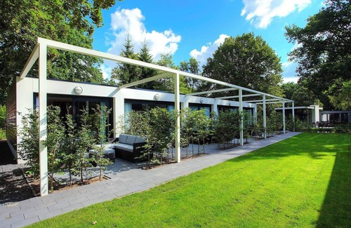 Schaarsbergen House | Studio with living/bedroom and 2 single beds