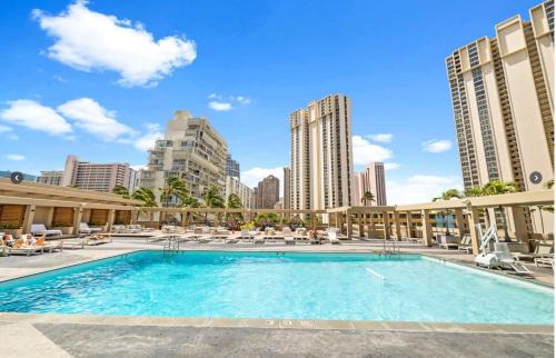 Ala Moana House | Studio with Partial Ocean View & Balcony Unit 1901