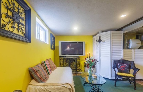 White Plains Apartment | Studio With Private Entrance At Cozy Homeva 1/2 An Hour From NYC