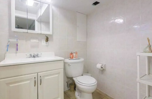 White Plains Apartment | Studio With Private Entrance At Cozy Homeva 1/2 An Hour From NYC