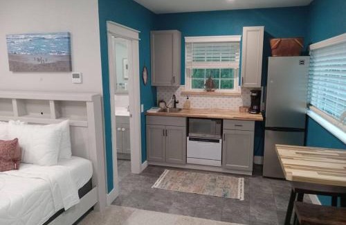 New Warrington Apartment | Studio with Private Beach on Bayou Grande