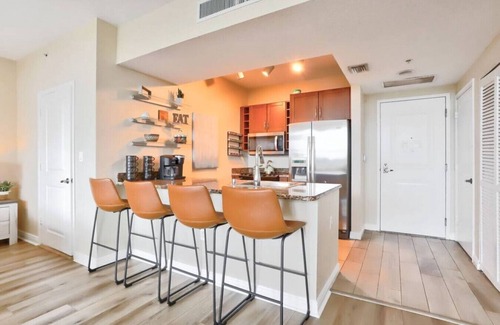 Boynton Beach Condo | Studio with rooftop pool in Boynton Beach